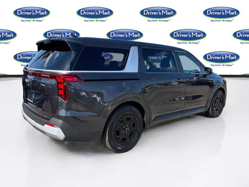 2025 Kia Carnival LXS