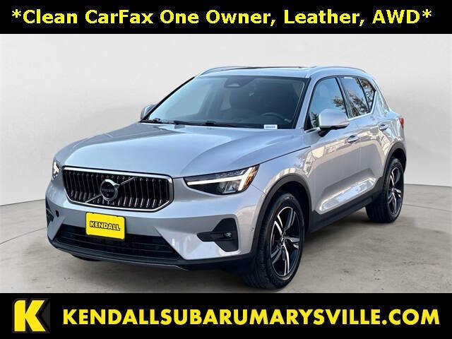 2023 Volvo XC40 B5 Plus Bright Theme