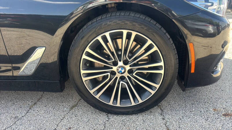 2019 BMW 5 Series 540i