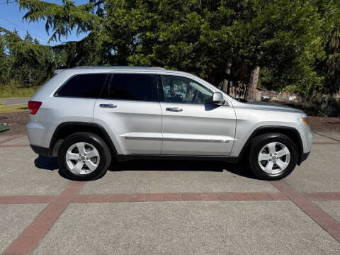 2011 Jeep Grand Cherokee Laredo