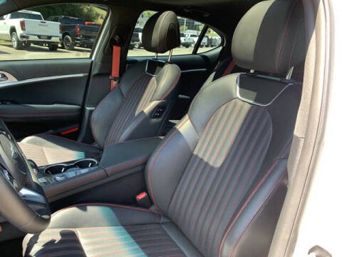 2023 Genesis G70