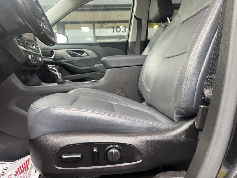 2021 Chevrolet Traverse LT Leather