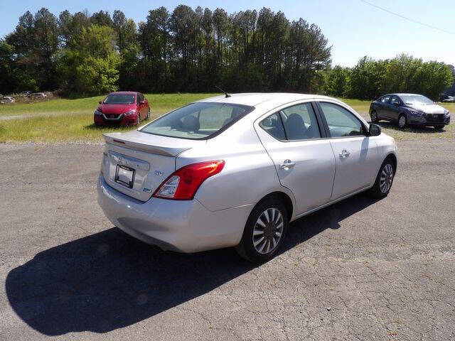2013 Nissan Versa 1.6 SV