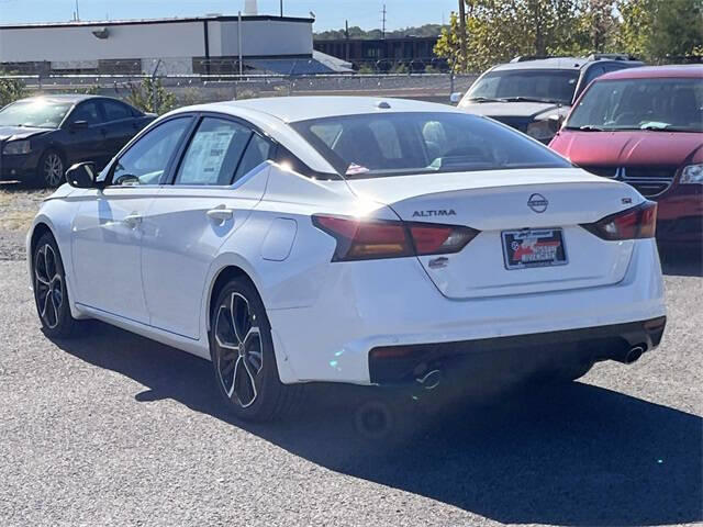 2025 Nissan Altima 2.5 SR