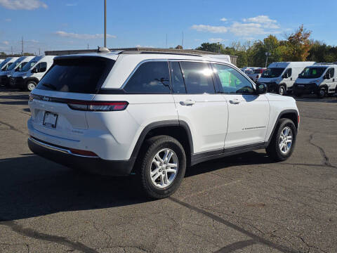 2024 Jeep Grand Cherokee Laredo