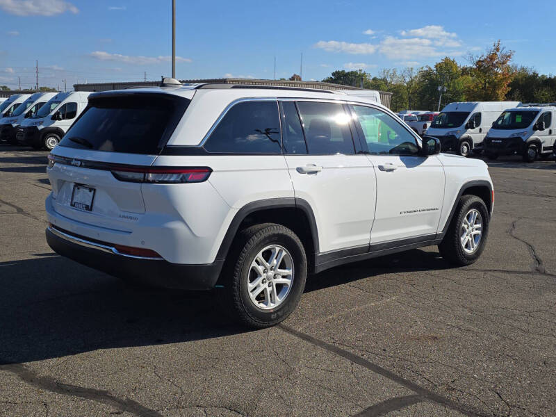 2024 Jeep Grand Cherokee Laredo