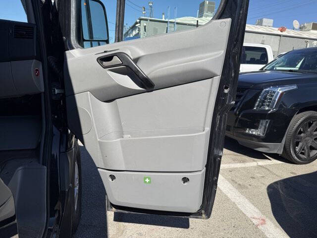 2016 Mercedes-Benz Sprinter 2500