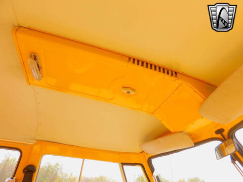 1975 Volkswagen Type 2