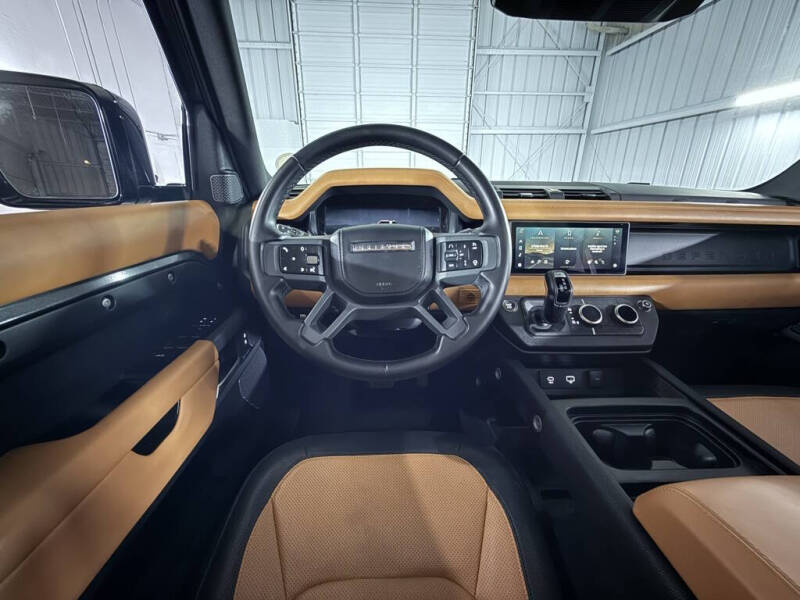 2024 Land Rover Defender 110 P400 X-Dynamic SE