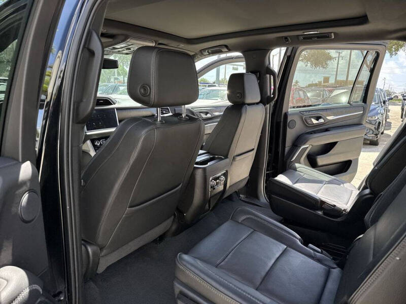 2023 GMC Yukon XL Denali