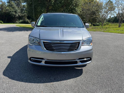 2013 Chrysler Town and Country Touring