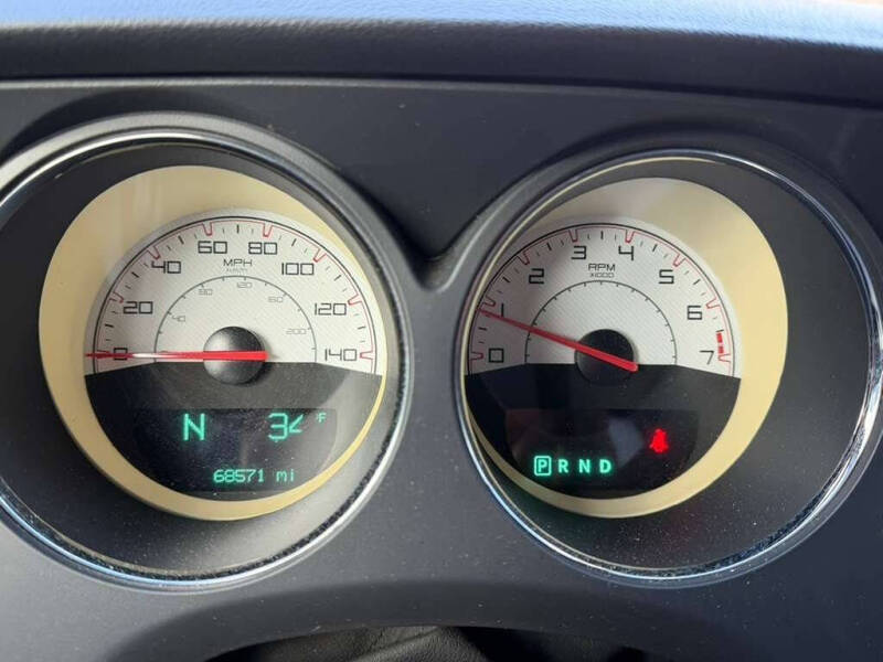 2014 Dodge Challenger SXT Plus