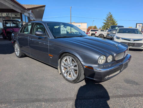2004 Jaguar XJR