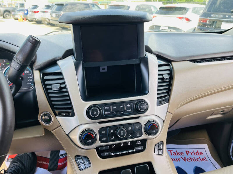 2017 GMC Yukon XL SLT
