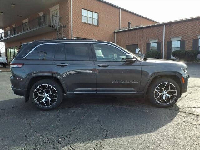 2025 Jeep Grand Cherokee Summit