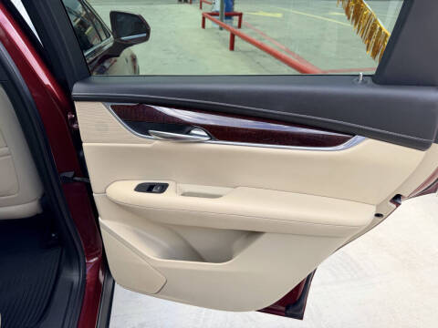 2018 Cadillac XT5 Luxury