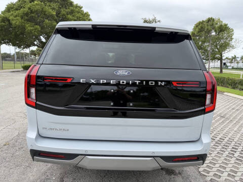 2025 Ford Expedition Platinum