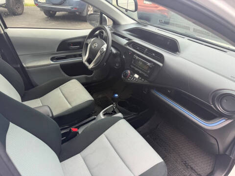 2013 Toyota Prius c Four