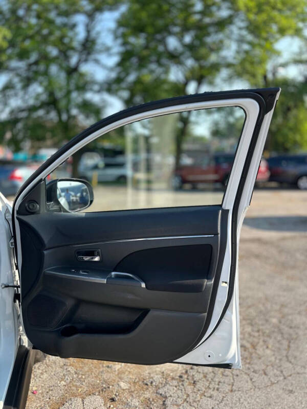 2019 Mitsubishi Outlander Sport SE