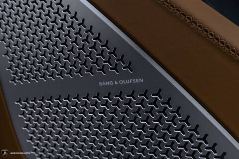 2025 Lamborghini Urus SE