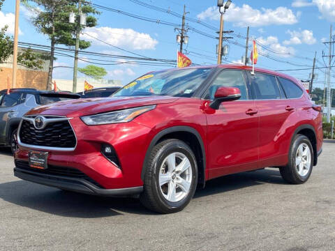 2021 Toyota Highlander LE