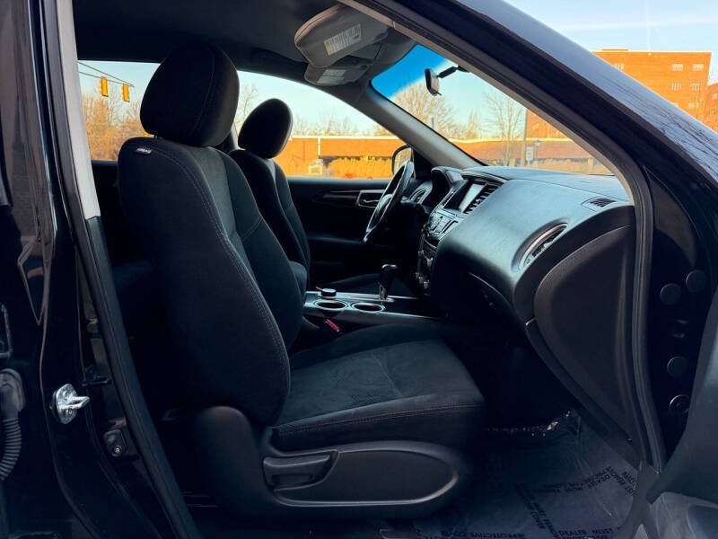 2014 Nissan Pathfinder S