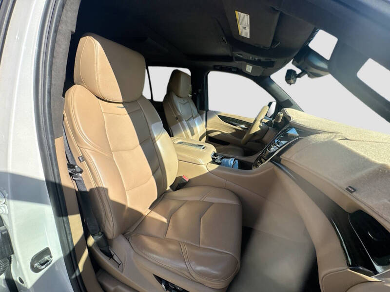 2018 Cadillac Escalade Platinum