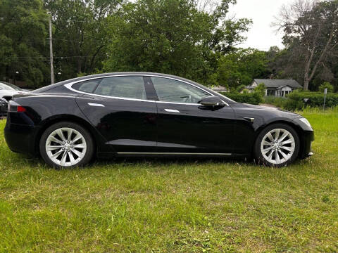 2016 Tesla Model S 75D