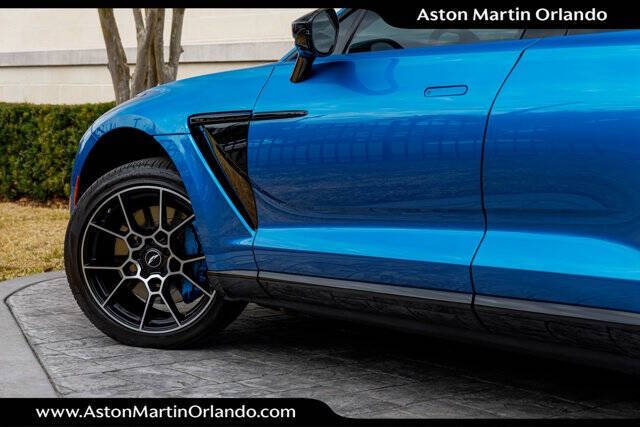 2021 Aston Martin DBX