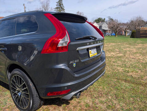 2015 Volvo XC60 T6 R-Design Platinum