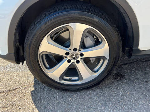 2019 Mercedes-Benz GLC GLC 300