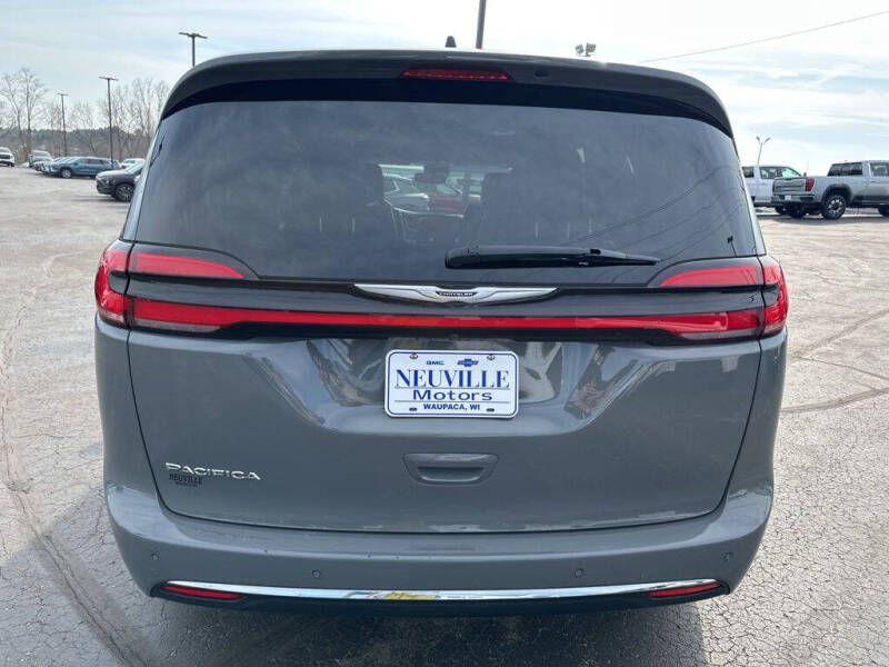2023 Chrysler Pacifica Plug-In Hybrid Touring L