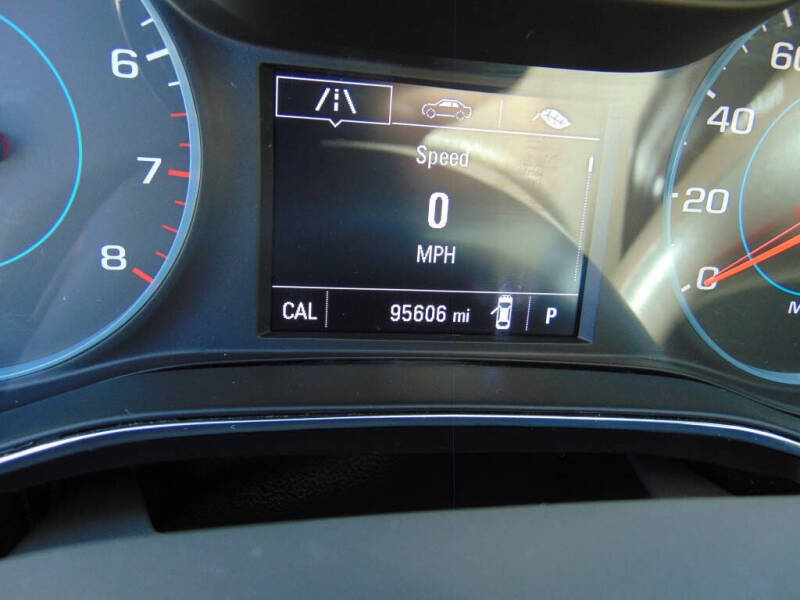 2017 Chevrolet Cruze LT Auto