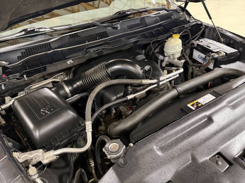2016 RAM 1500 SLT
