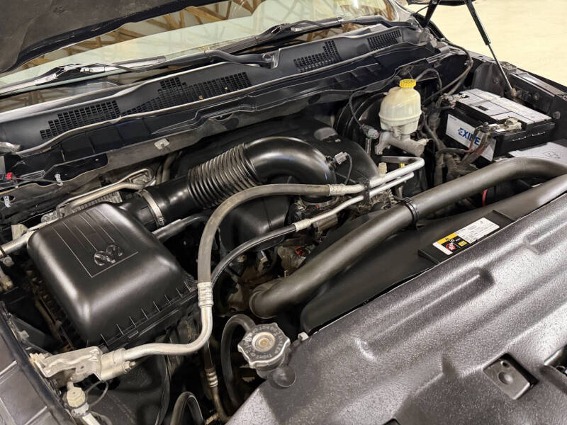 2016 RAM 1500 SLT