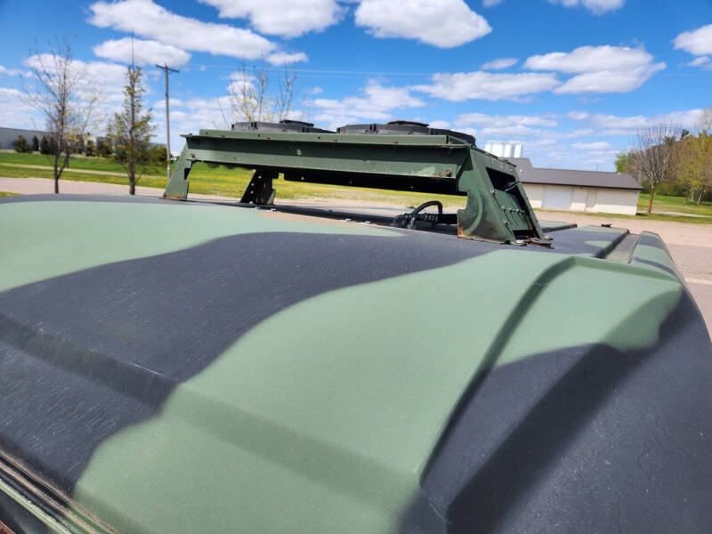 1999 AM General Hummer Hard Top