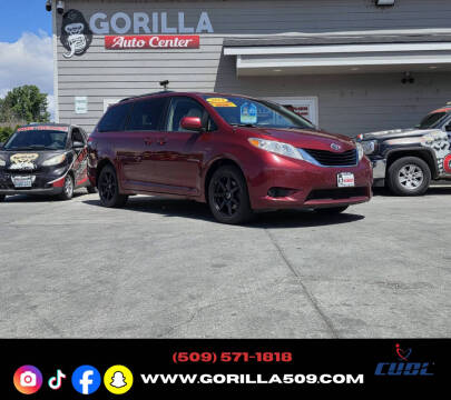 2014 Toyota Sienna LE 7-Passenger