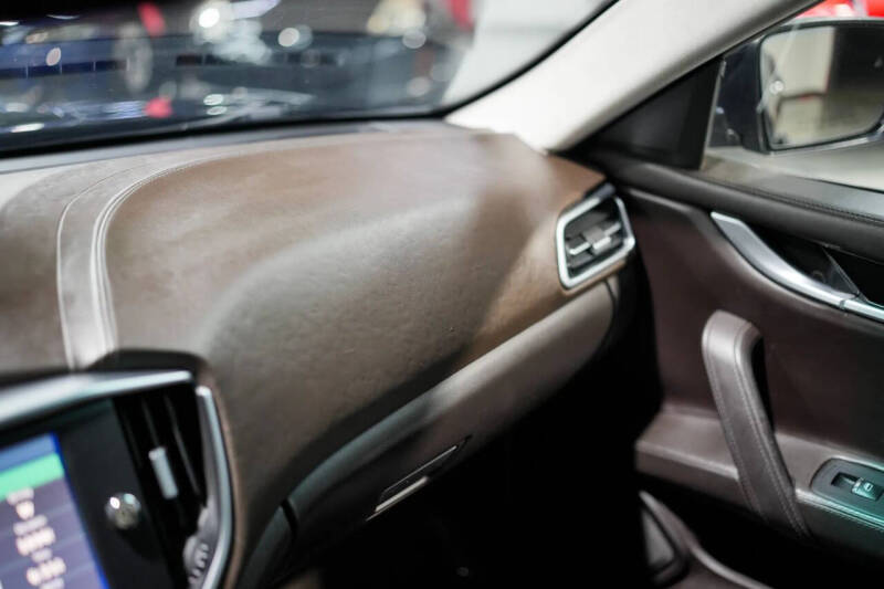 2016 Maserati Ghibli