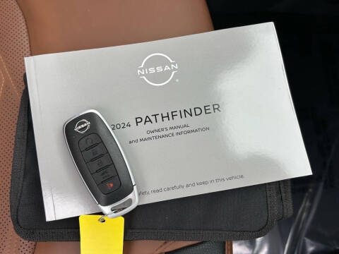 2024 Nissan Pathfinder Platinum