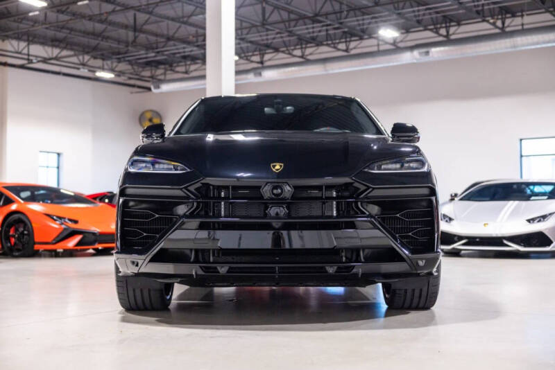 2025 Lamborghini Urus SE