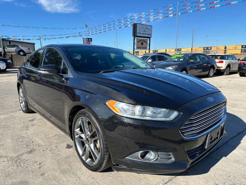 2014 Ford Fusion SE photo 2