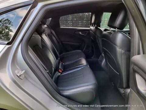 2015 Chrysler 200 S