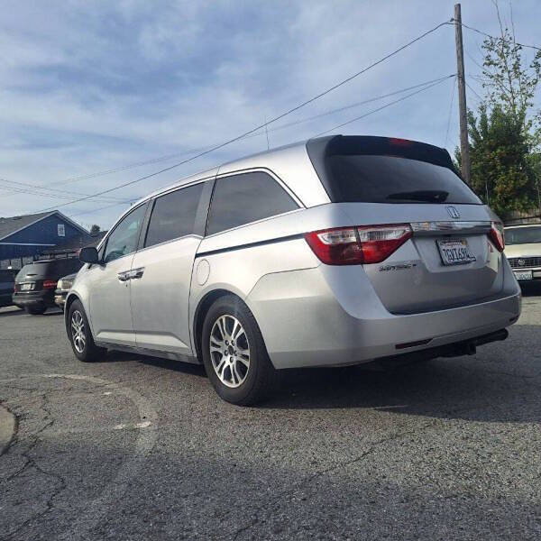 2011 Honda Odyssey EX-L w/DVD