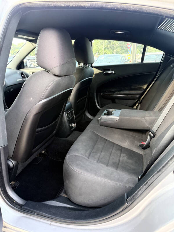 2013 Dodge Charger SE