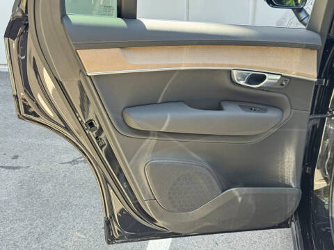2026 Volvo XC90 B6 Plus 7P