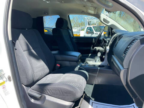 2010 Toyota Tundra Grade