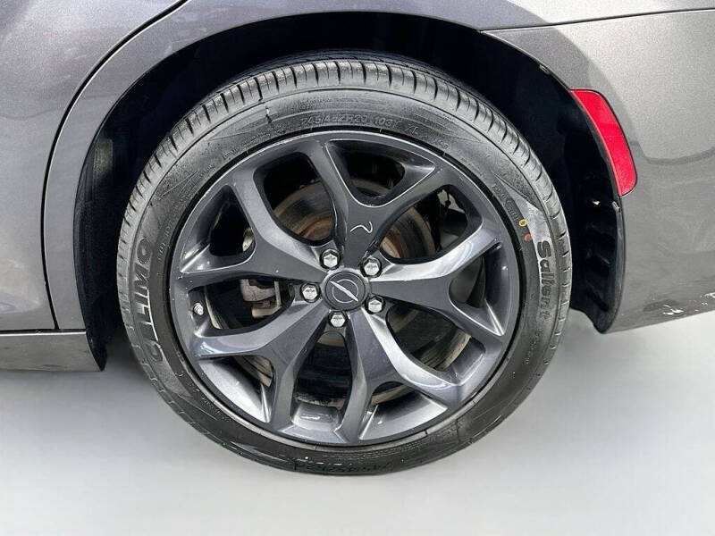 2023 Chrysler 300 S V6