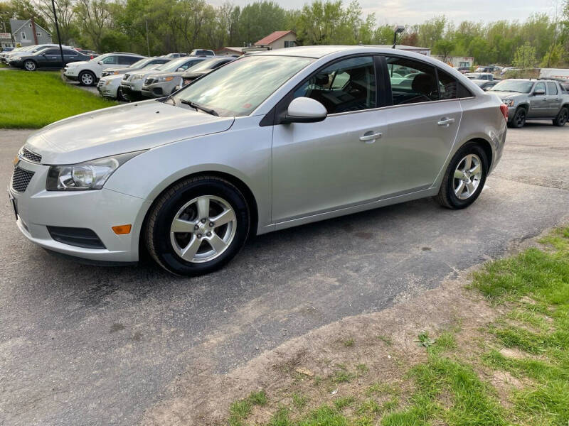 2013 Chevrolet Cruze for sale at PREMIER AUTO SOLUTIONS in Spencerport NY