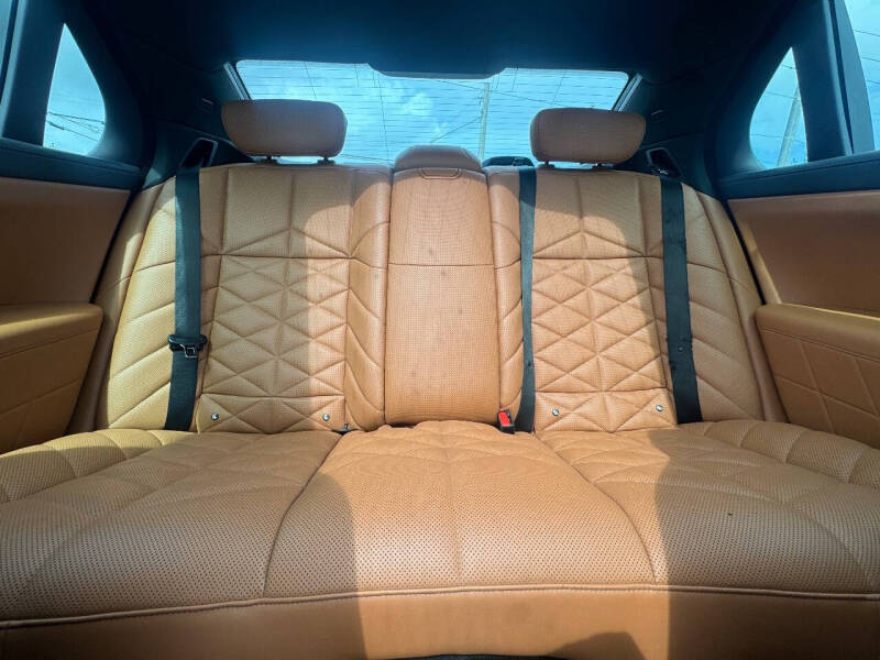 2023 BMW 7 Series 740i