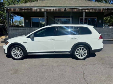 2017 Volkswagen Golf Alltrack TSI S 4Motion